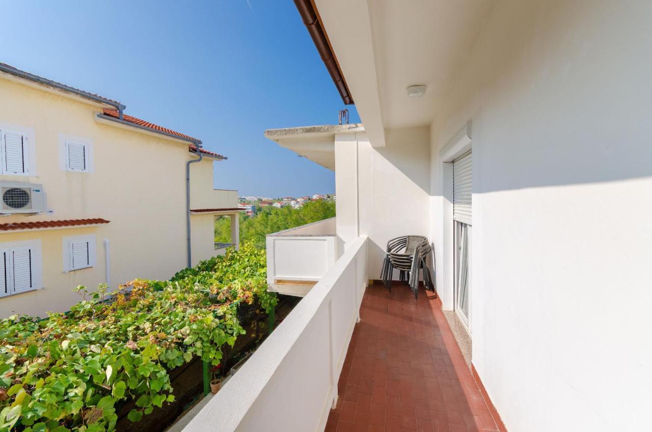 Apartments Ruza A Lopar Exterior photo