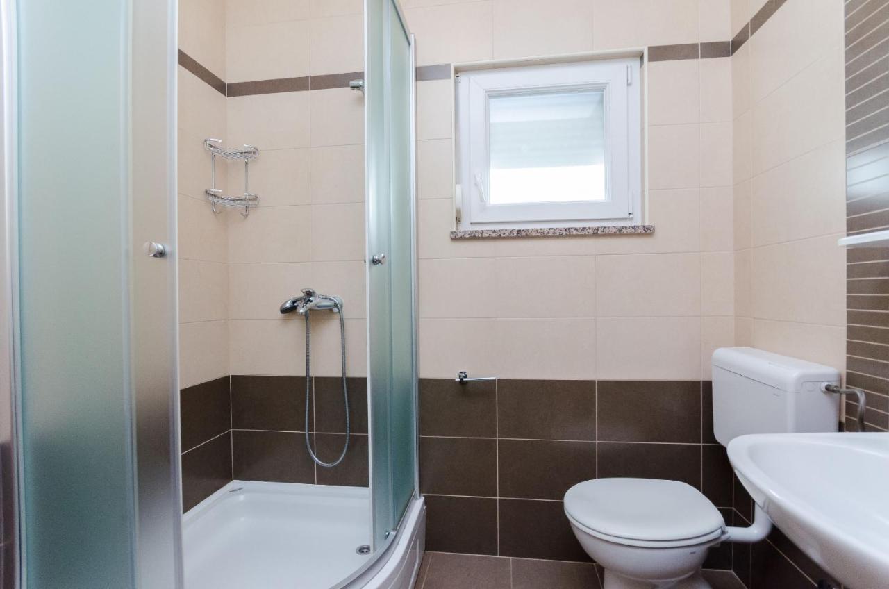 Apartments Ruza A Lopar Exterior photo
